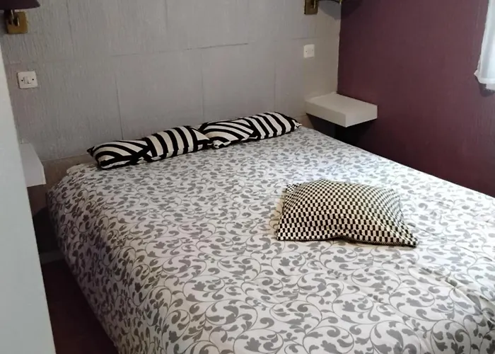 Mobile Etche Zahar Appartamento